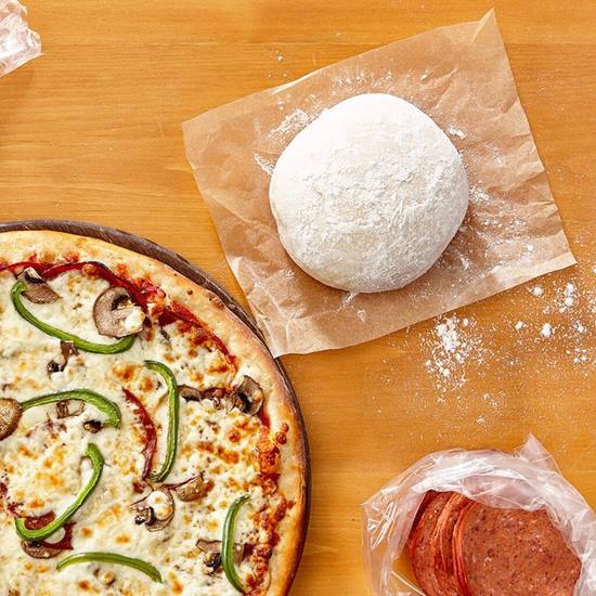 Boule de pâte à pizza / Ball of Pizza Dough