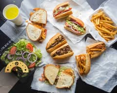 Cheese Headz Grill Cheese & Mac And Cheese