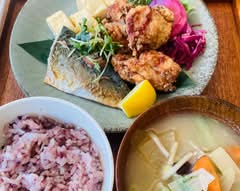 【豚汁とだし巻き卵定食】ニュースタンダード食堂 New Standard Shokudo