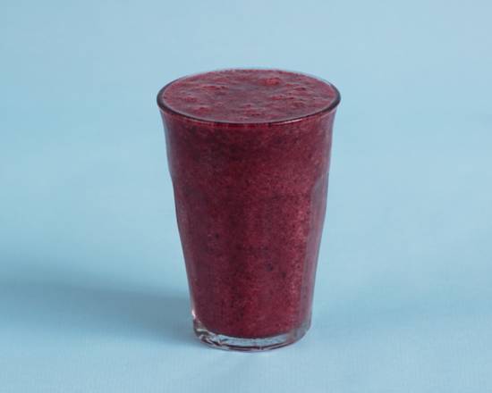 Smoothie fraise cassis myrtille mangue