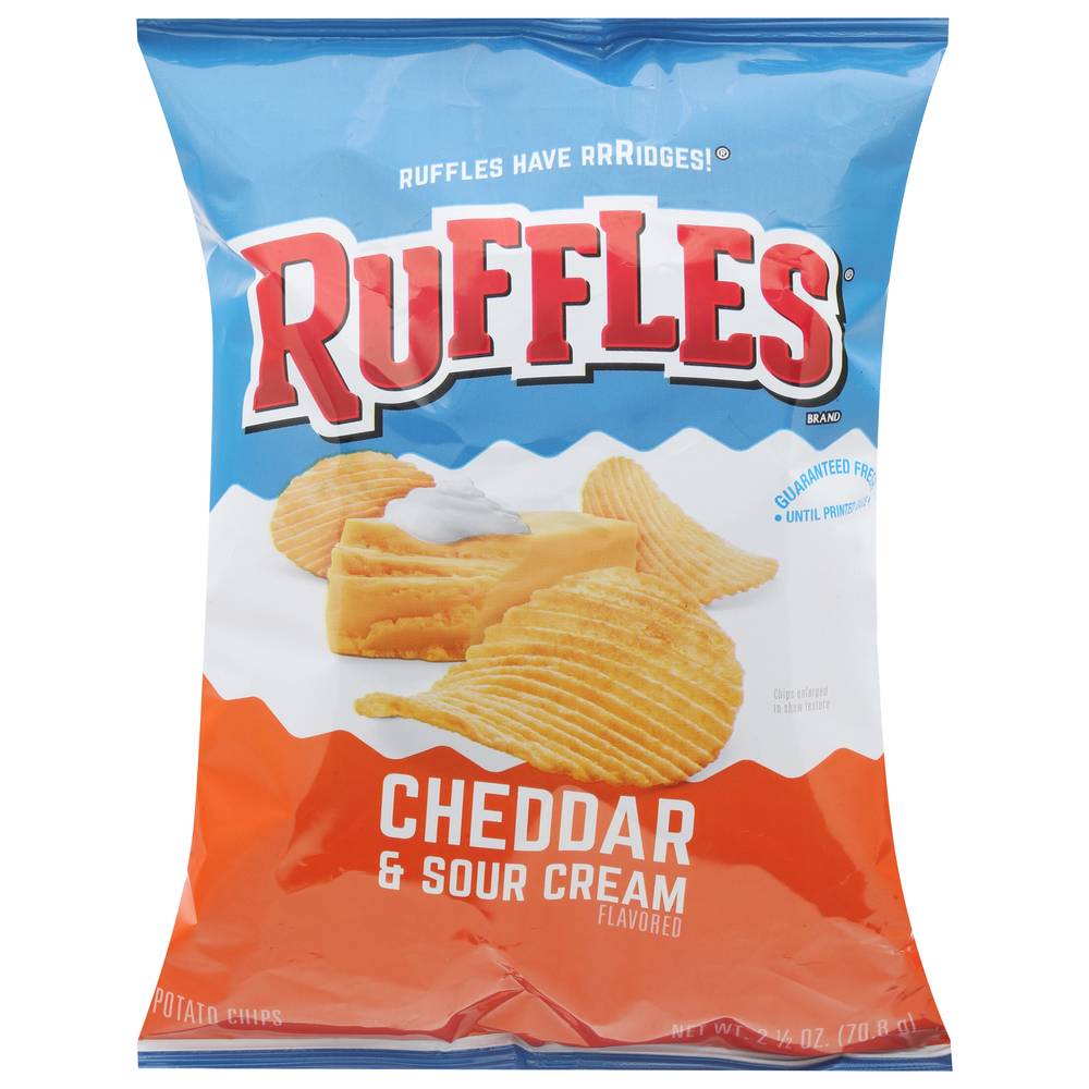 Ruffles Potato Chips, Cheddar-Sour Cream (2.5 oz)