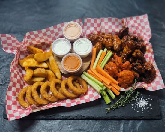Boneless Y Alitas Las Pechugonas