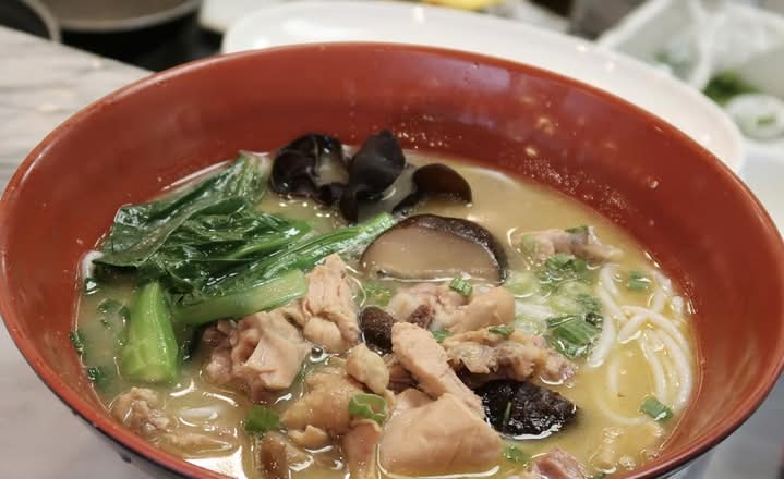 Hunan Pan-Fried Chicken 湖南土鸡粉