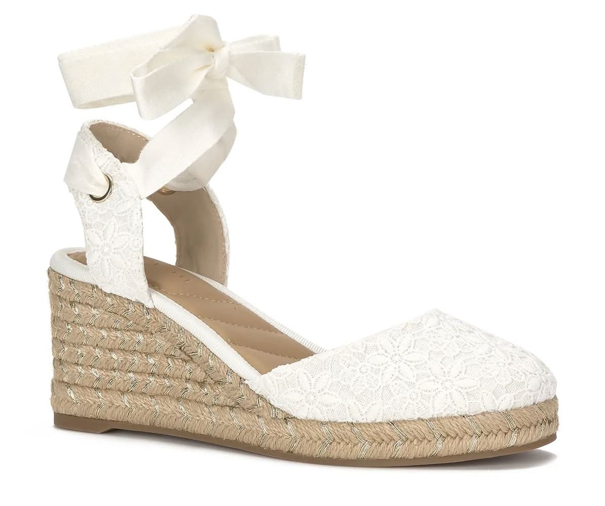 Kelly & Katie Goldie Espadrille Wedge Sandal (Off White Medium - 7.5)