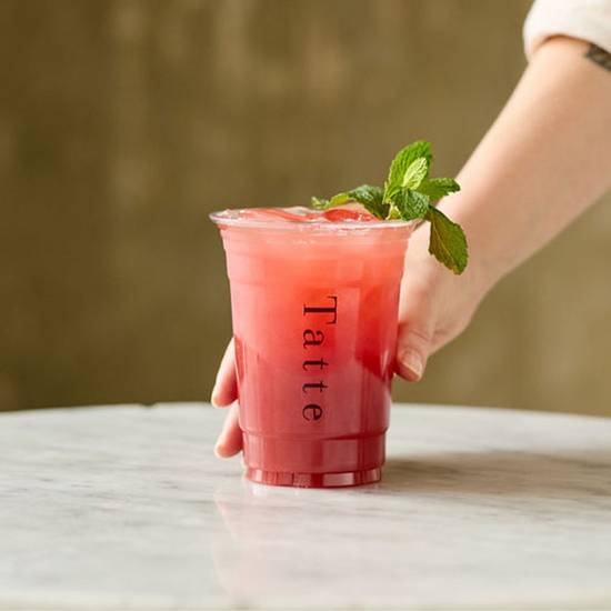 16 Oz Iced Strawberry & Cardamom Cooler