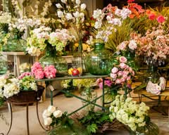 Floristería Rebolledo (Av. Camilo Alonso Vega 29)