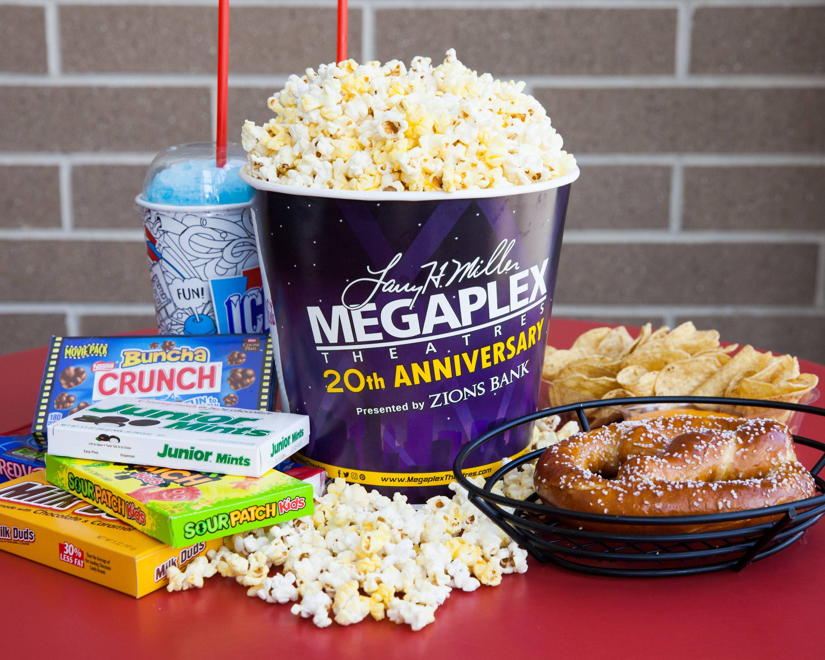 Megaplex Theaters Legacy Crossing - 205yo6p