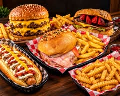 Tomy Burger (Tomás Garrido)
