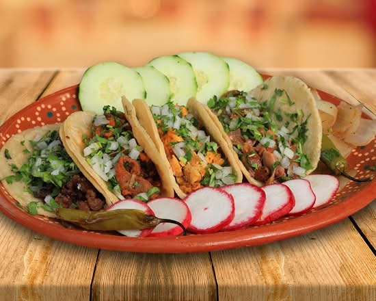 Isauro's Tacos (550 N. Ventura Ave)