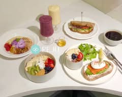 アサイーボウル&グリークヨーグルト-リージュ-心斎橋-REJU CAFÉ