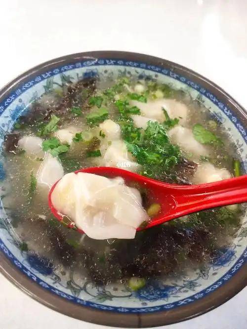 S3. Pork Wondon Soup S3.猪肉馄饨