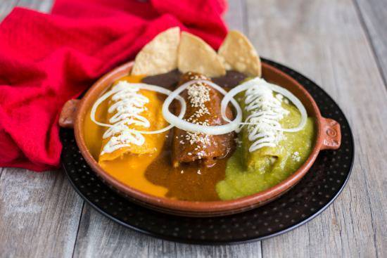 Enchiladas Fonda Azteca