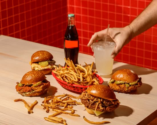 Pluma (5140 Biscayne Boulevard)