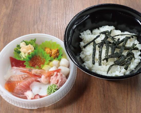 豪華海鮮十種丼 Ten-Variety Seafood Sushi Bowl