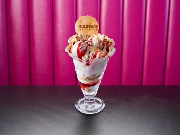 Strawberry Cheesecake Sundae