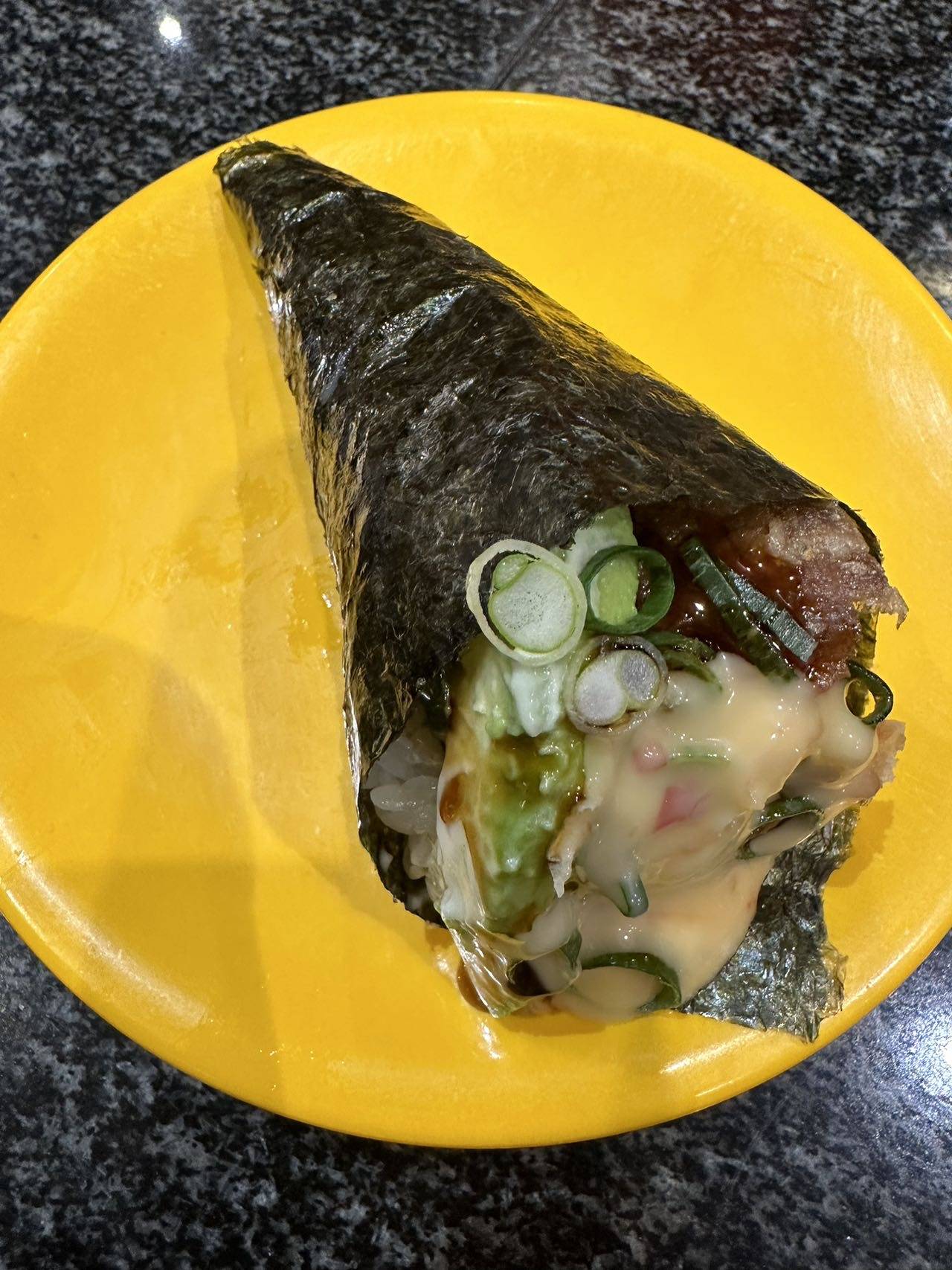 Salmon tempura hand roll