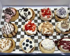 Cinnaholic Murfreesboro (2615 Medical Center Pkwy, Suite 780)