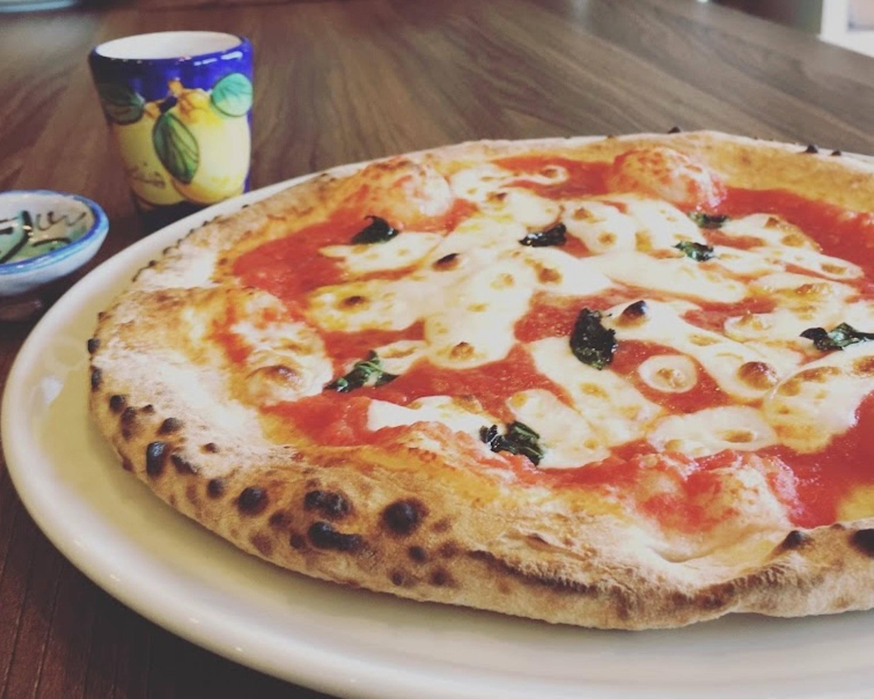 PIZZA CAPOのメニューを配達 Uber Eats