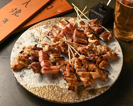 とん焼き＆人気串盛り合わせ10本 10 Assorted Grilled Pork & Popular Skewer Platter