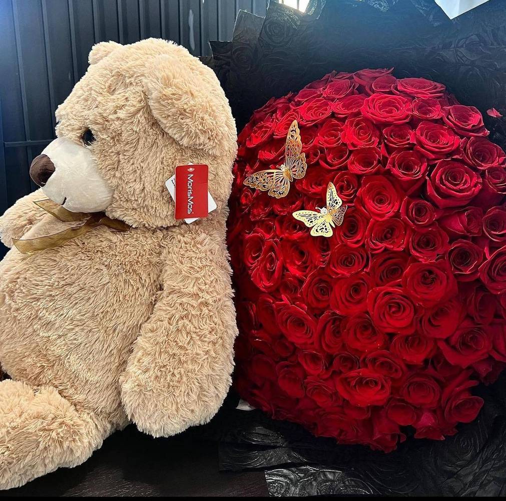 same day delivery rose toy Valentine's Day 12 Red & Pink Rose Bouquet Box & Bear-Heart & Thorn USA  Delivery main image 1