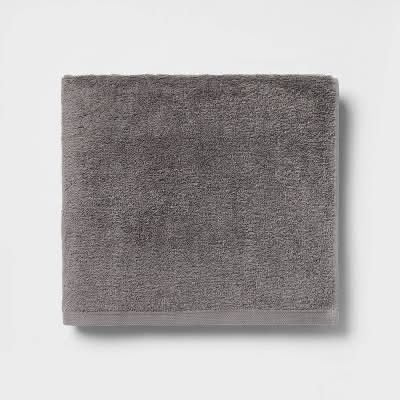 Room Essentials Everyday Bath Towel, Dark Gray