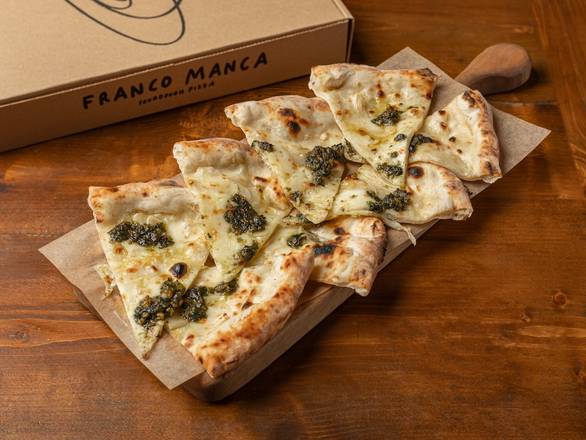 Garlic Bread with Pesto and Mozzarella