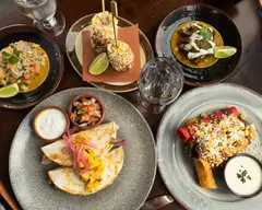 Casa Tabares (4500 Gosford Road)