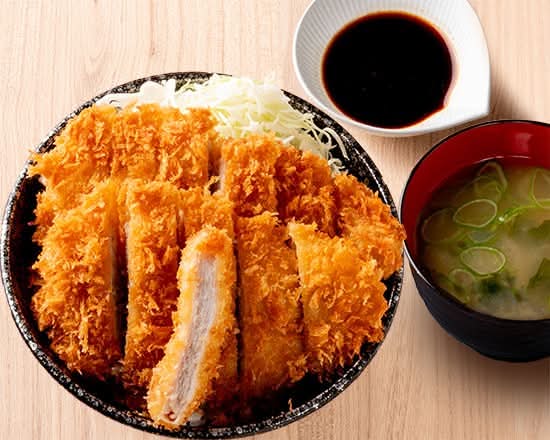 熟成ダブルミルフィーユ福井ソースかつ丼～わかめ味噌汁セット～