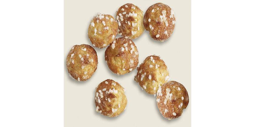 LOT 8 CHOUQUETTES