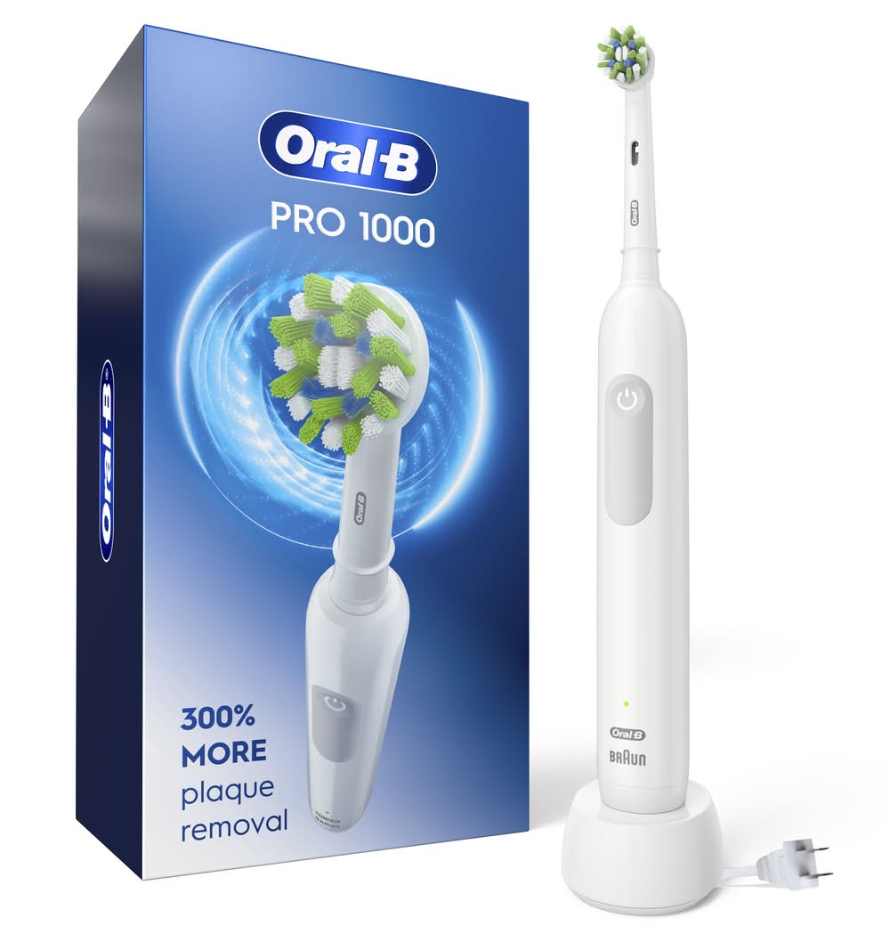 Oral-B Pro Black 1000 Crossaction Rechargeable Toothbrush (10.6 oz)