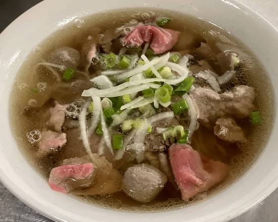 325. Phở Tái Nạm Bò Viên