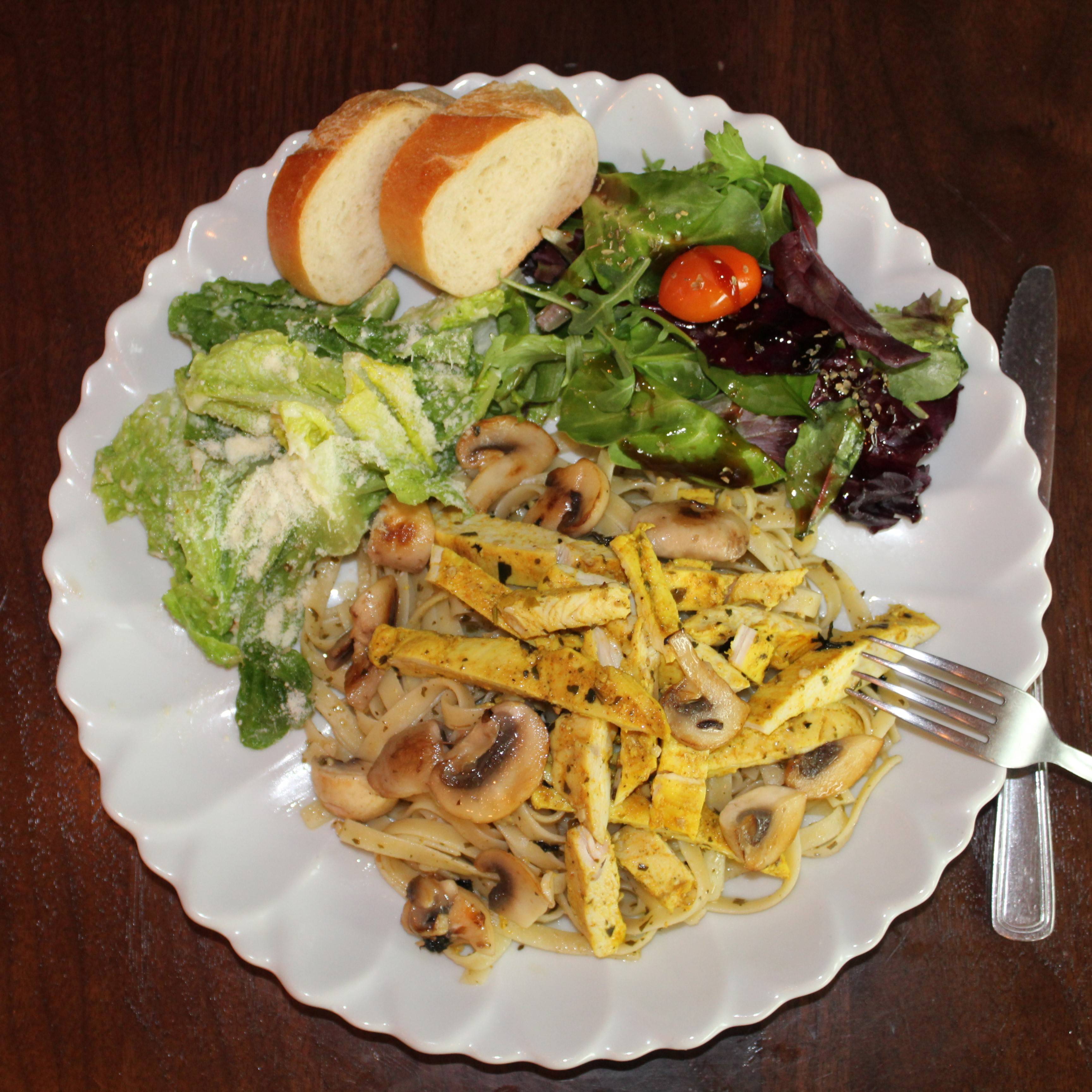 THURSDAY SPECIAL--CHICKEN PESTO DINNER