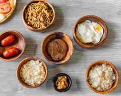 Yoshis Bar and Filipino Canteen