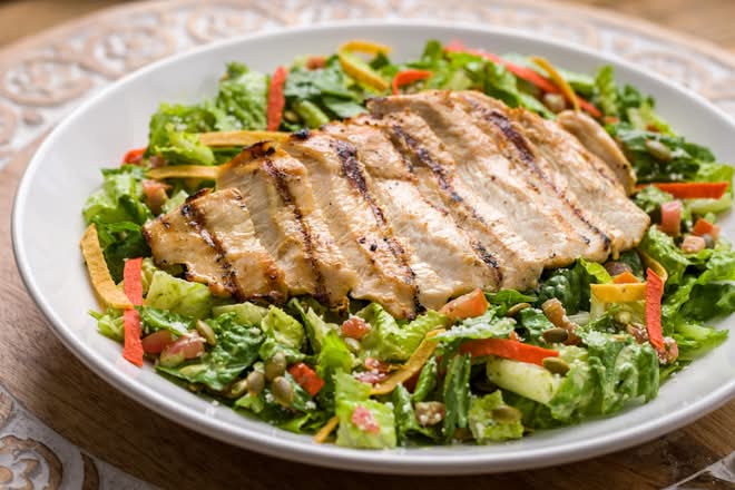 GRILLED CHICKEN MEXICAN CAESAR