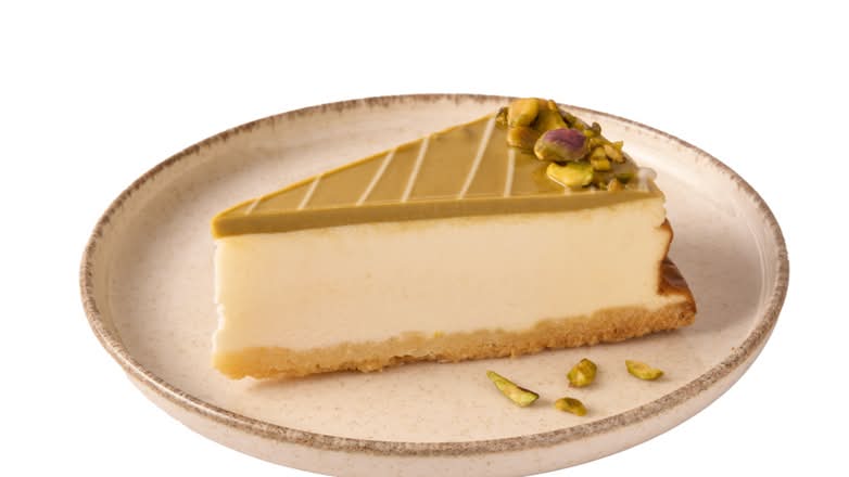 Sernik pistacjowy