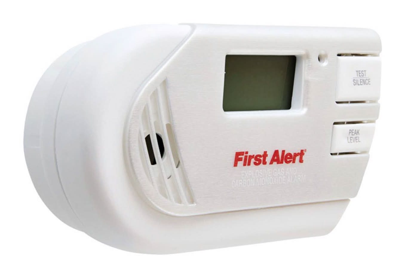 First Alert Plug-In Electrochemical Explosive Gas And Carbon Monoxide Detector