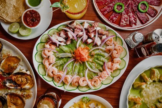 Mariscos El Buque Negro