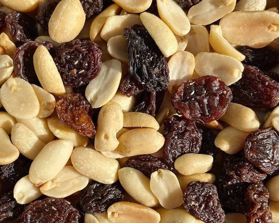 Peanuts and Raisins (100g)