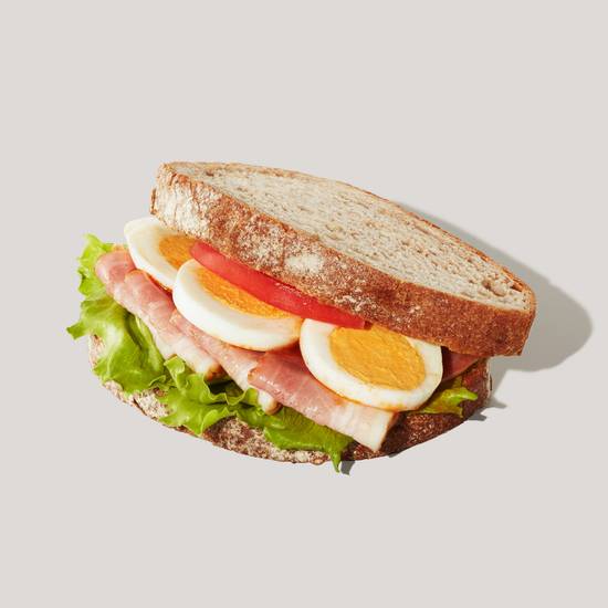 ＢＬＴエッグ　石窯カンパーニュ BLT Egg Campagne Sandwich