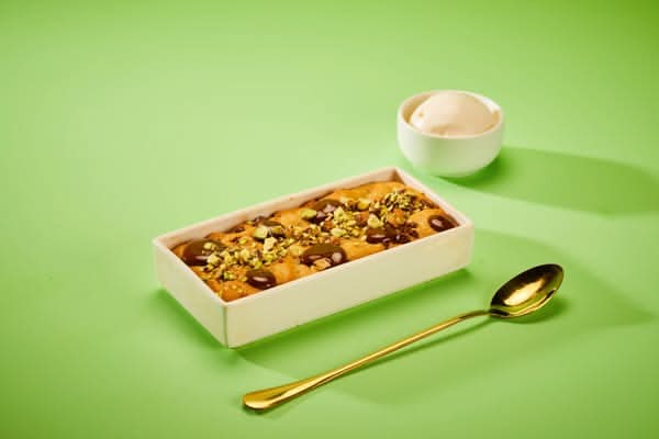 Vegan | Dark Chocolate and Pistachio Cookie Dough