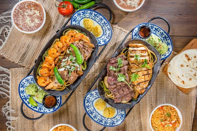 FAMILY STYLE FAJITAS