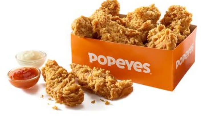 8 Classic Chicken Tenders