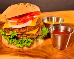 Alas Y Hambugesas Grill (Loreto)