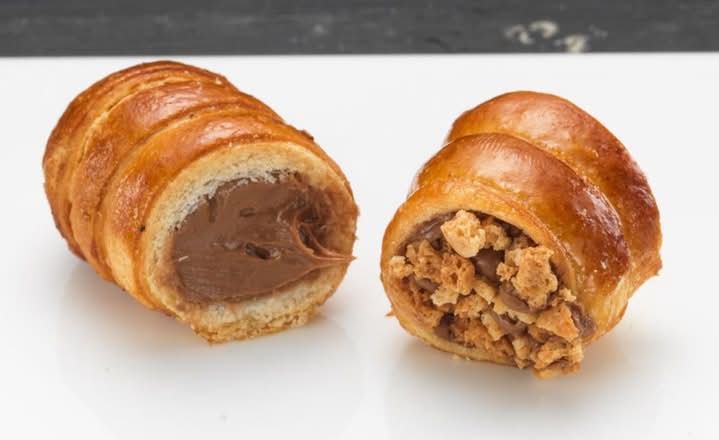 Hazelnut & Cocoa Cannoli