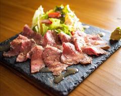 肉酒場 ハチマル商店