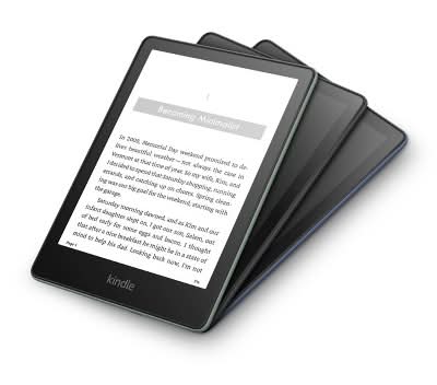 Amazon Kindle Paperwhite 32GB マンガモデル アマゾン、約700冊の