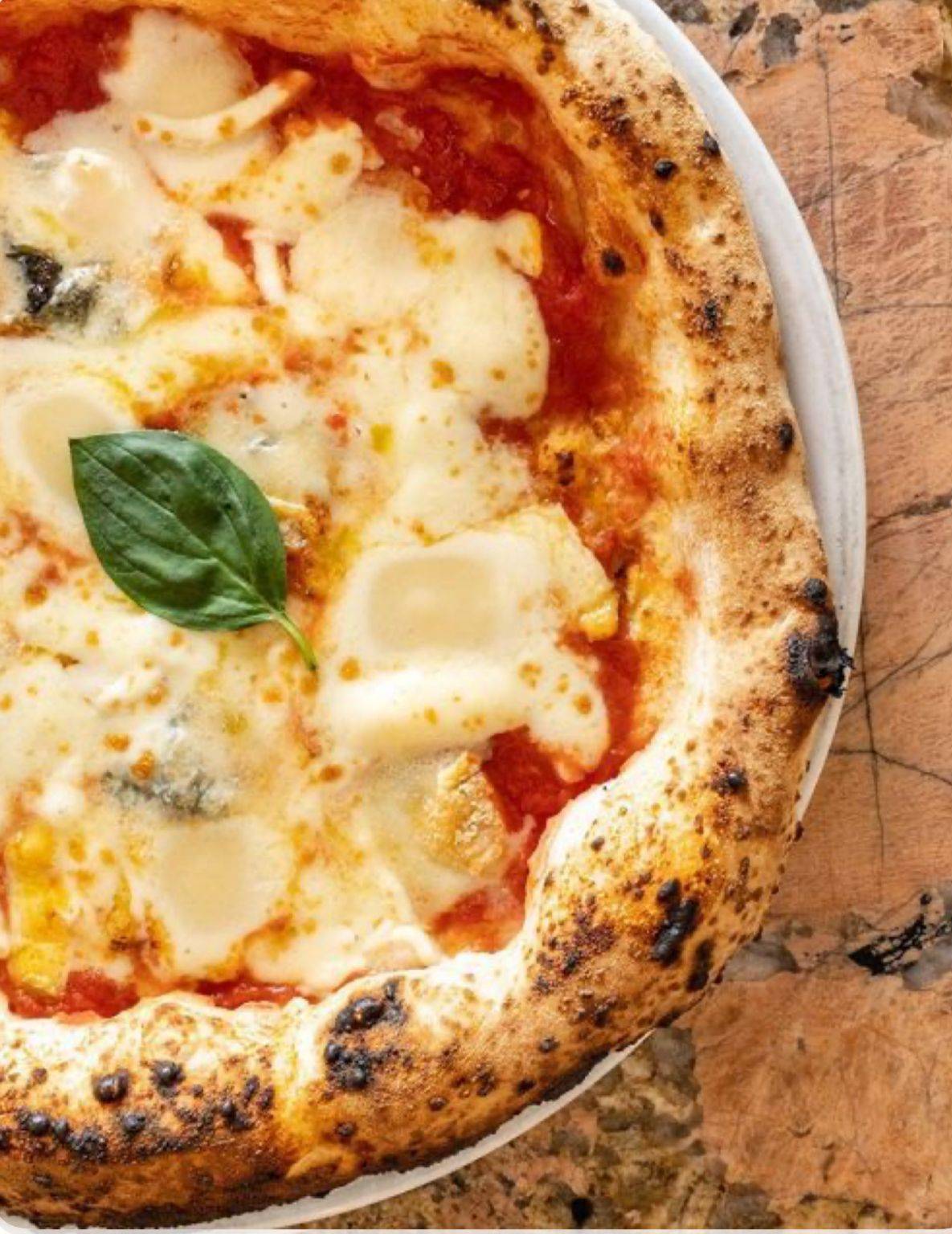 Pizza 4 fromages🍕🧀
