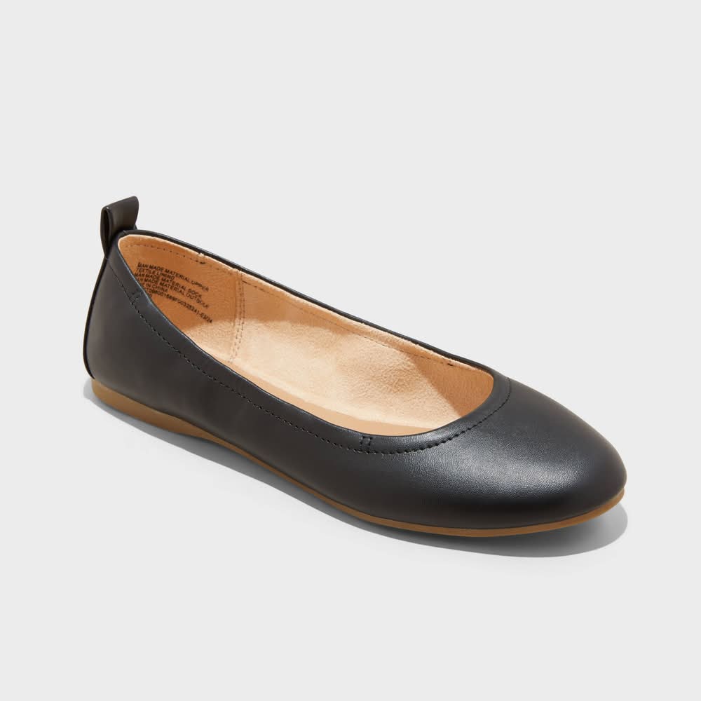 Universal Thread Danielle Scrunch Ballet Flats With Memory Foam Insole, Women, 8.5, Black