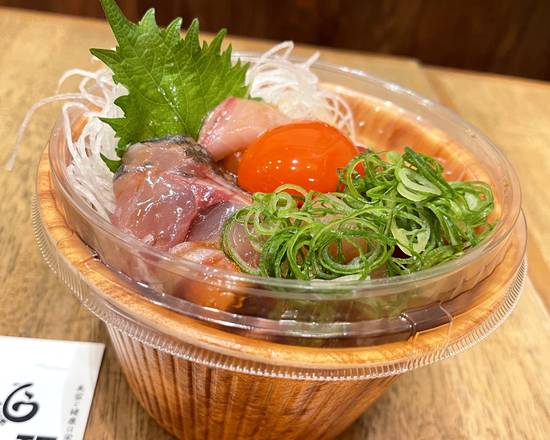 濃厚海鮮ユッケ丼
