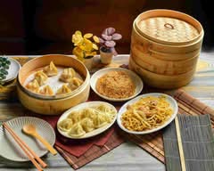 品飽湯包 l 招牌湯包 l 蔥抓餅 l 炒飯 l 茶飲